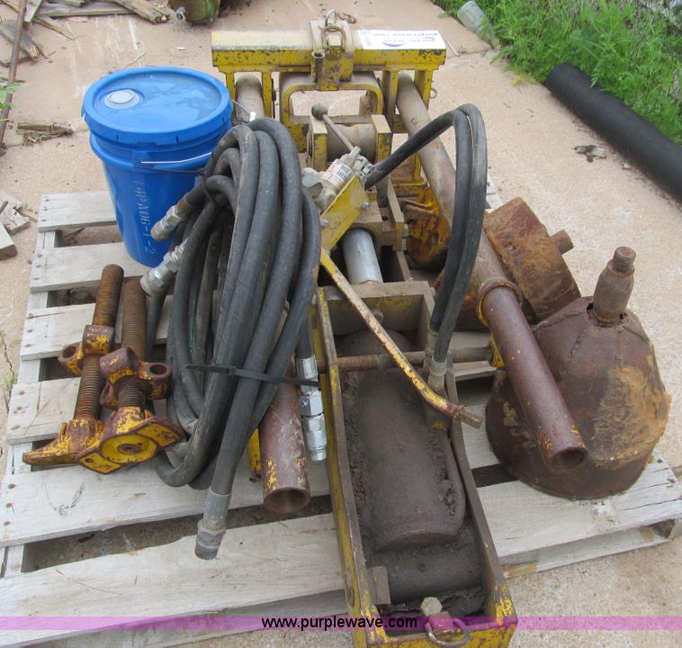 image for item H8996 Hydraulic impact mole