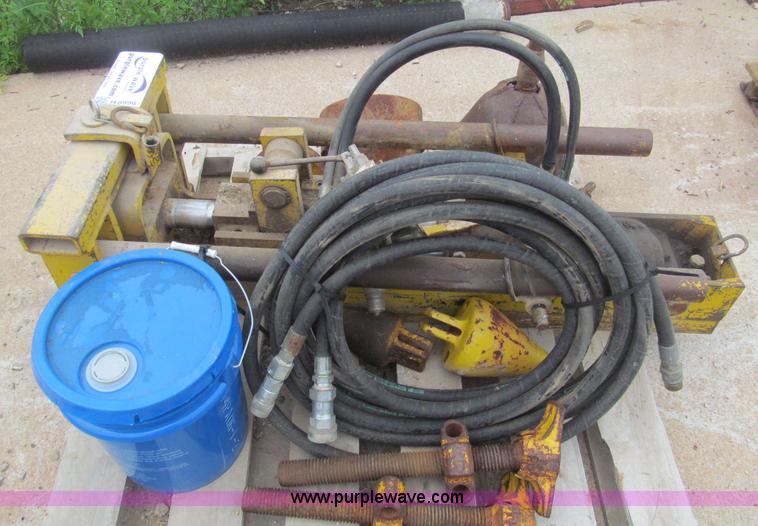 image for item H8996 Hydraulic impact mole