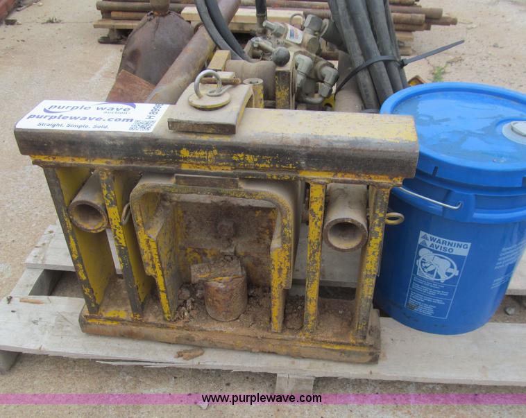 image for item H8996 Hydraulic impact mole