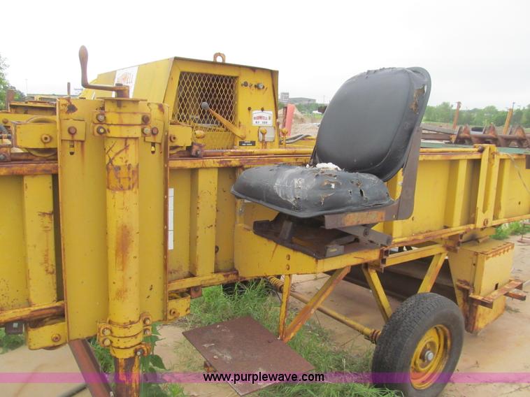 image for item H8997 1988 Bidwell RF100 bridge deck paver