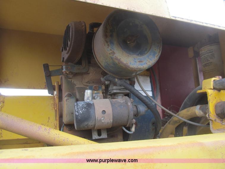 image for item H8997 1988 Bidwell RF100 bridge deck paver