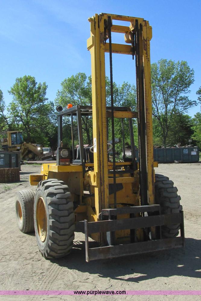 image for item I2549 1987 JCB 930 rough terrain forklift