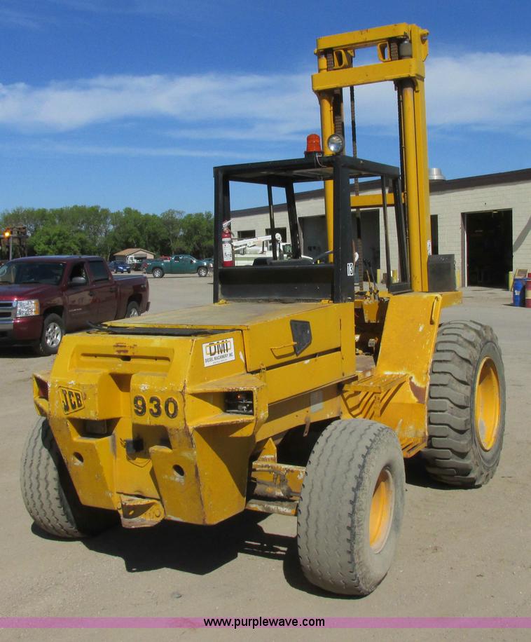 image for item I2549 1987 JCB 930 rough terrain forklift