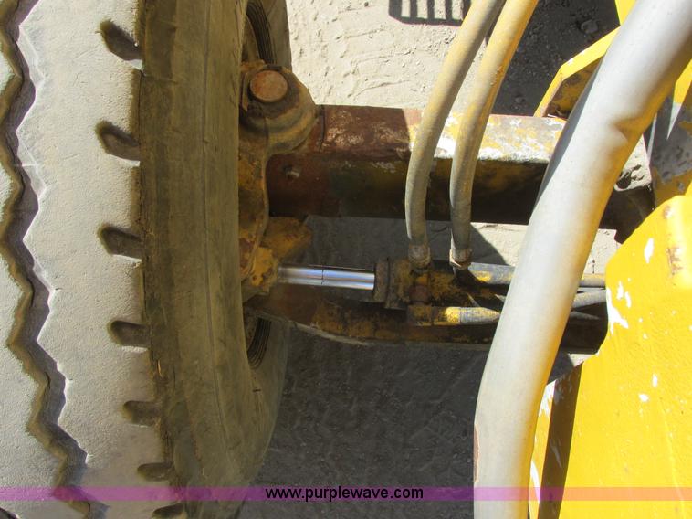 image for item I2549 1987 JCB 930 rough terrain forklift