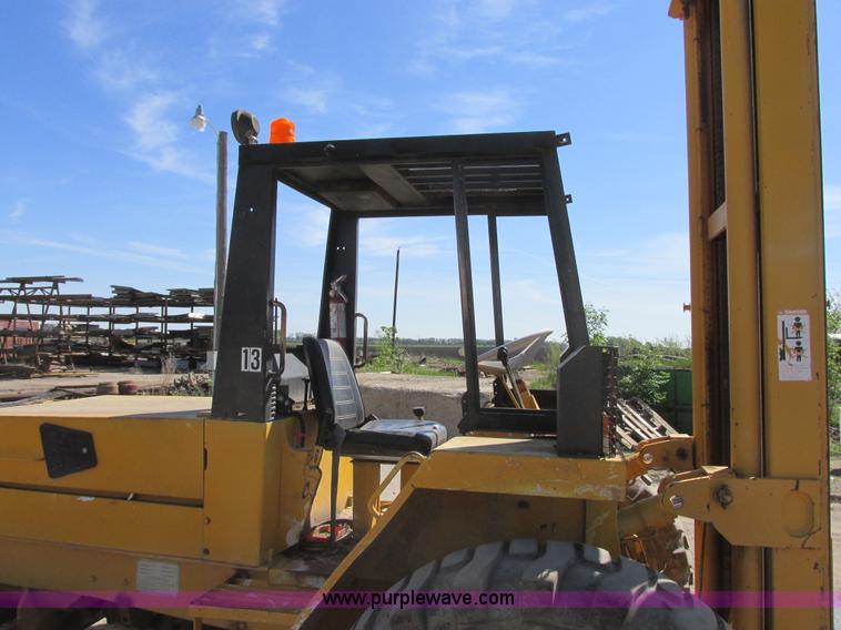 image for item I2549 1987 JCB 930 rough terrain forklift
