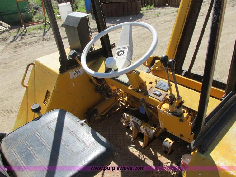 image for item I2549 1987 JCB 930 rough terrain forklift