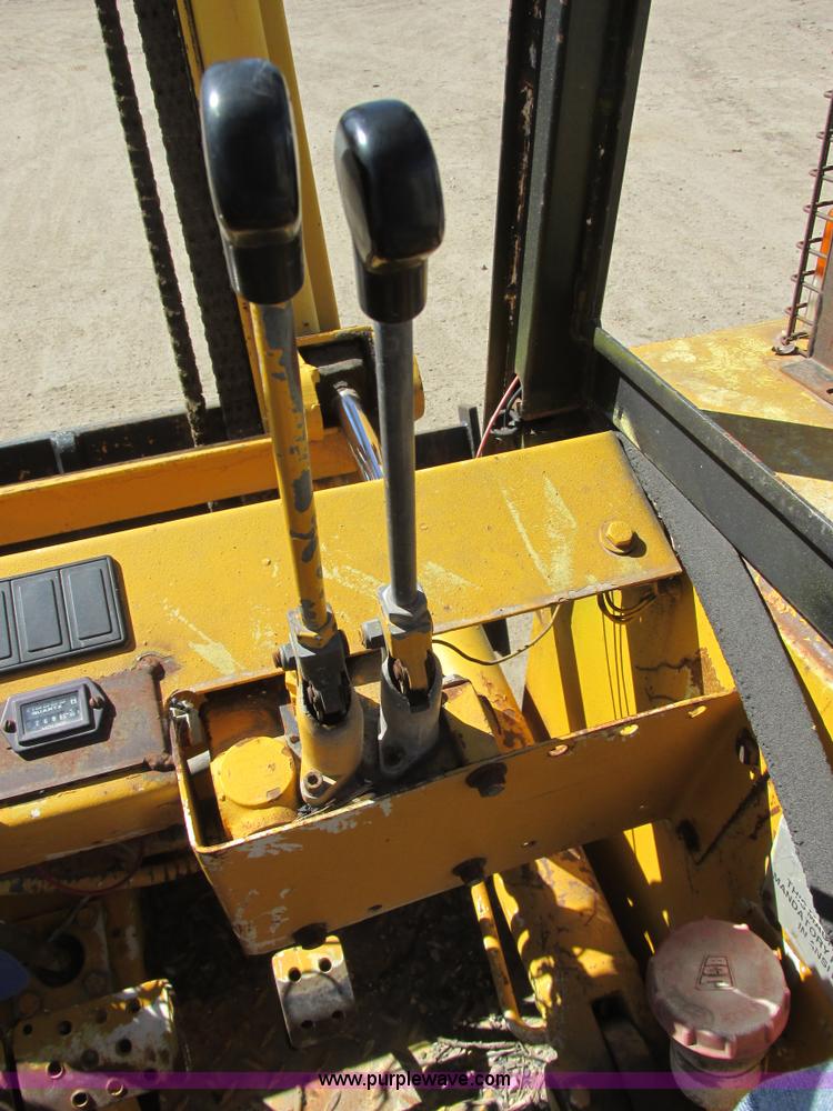 image for item I2549 1987 JCB 930 rough terrain forklift