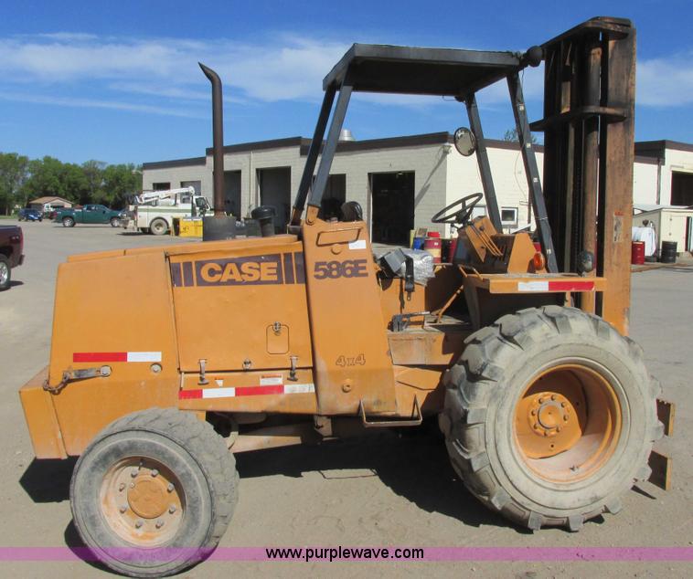 image for item I2550 1996 Case 586E rough terrain forklift
