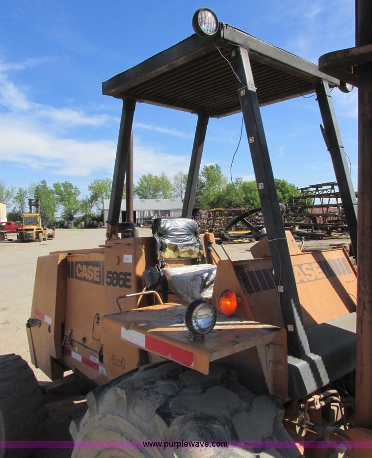 image for item I2550 1996 Case 586E rough terrain forklift