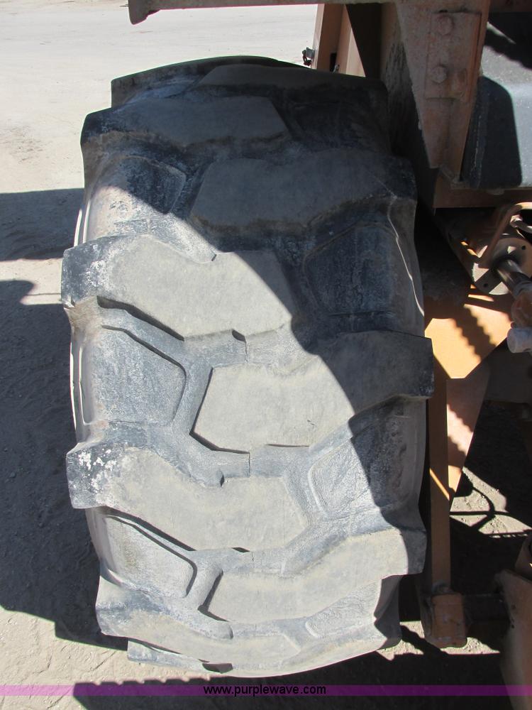 image for item I2550 1996 Case 586E rough terrain forklift