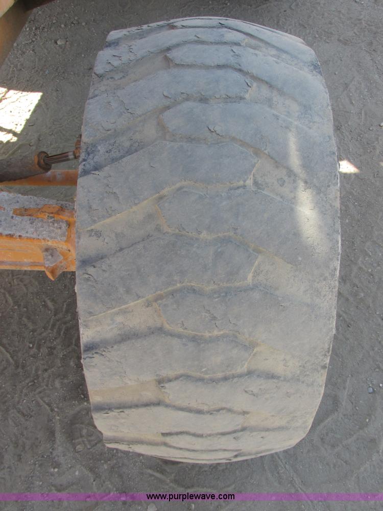 image for item I2550 1996 Case 586E rough terrain forklift