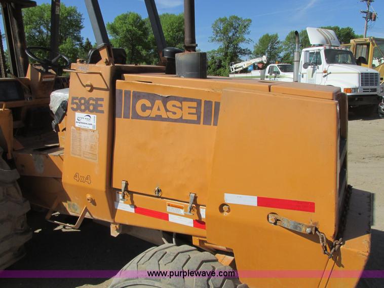image for item I2550 1996 Case 586E rough terrain forklift