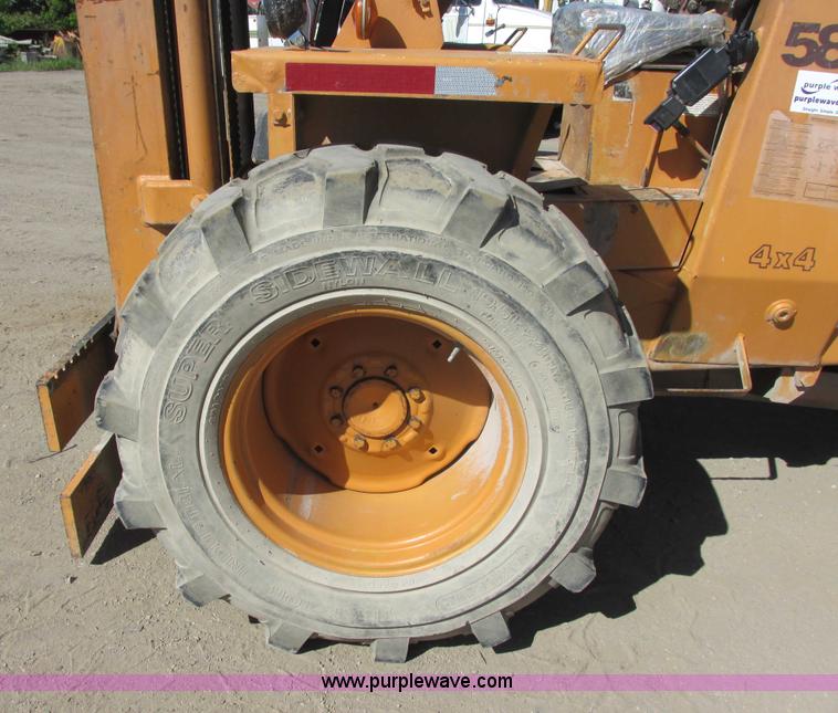 image for item I2550 1996 Case 586E rough terrain forklift