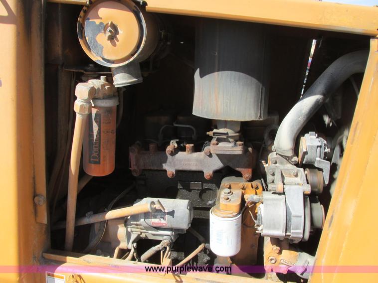 image for item I2550 1996 Case 586E rough terrain forklift