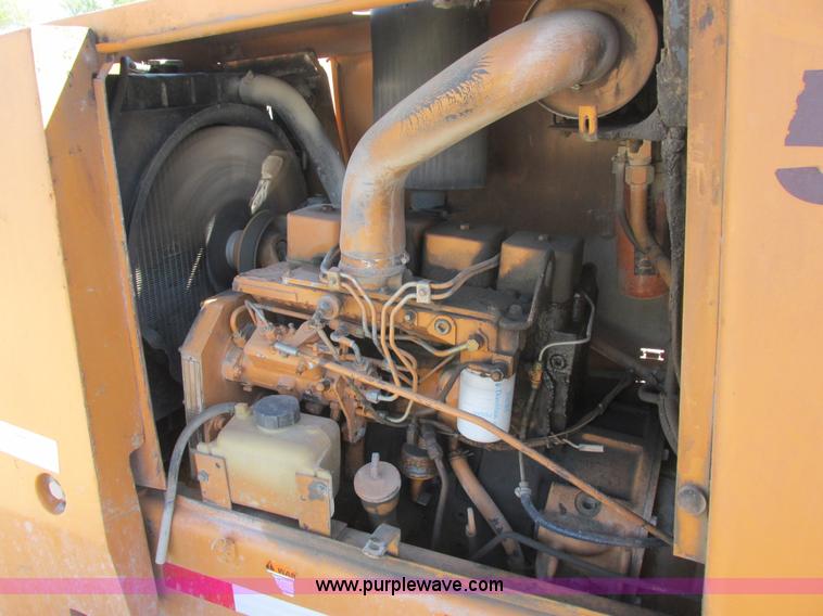 image for item I2550 1996 Case 586E rough terrain forklift