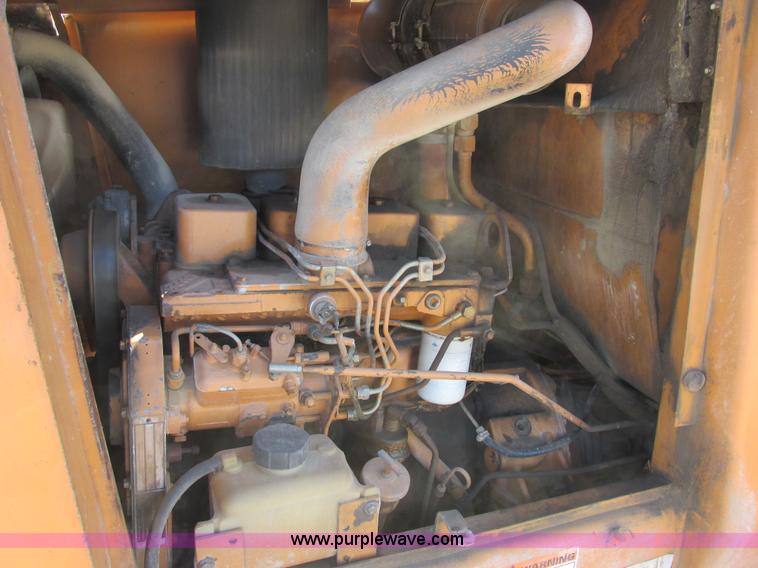 image for item I2550 1996 Case 586E rough terrain forklift