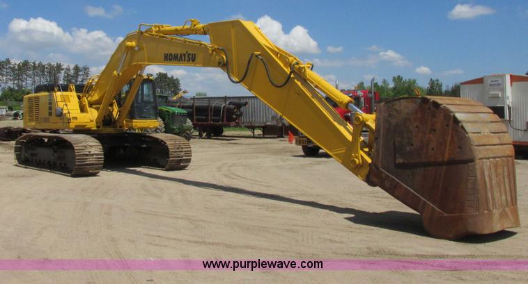 image for item I2551 2002 Komatsu PC600LC-6 excavator