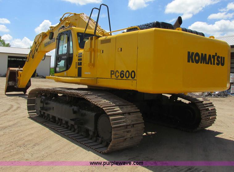 image for item I2551 2002 Komatsu PC600LC-6 excavator