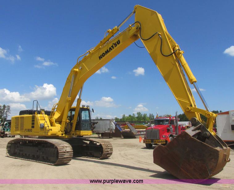 image for item I2551 2002 Komatsu PC600LC-6 excavator