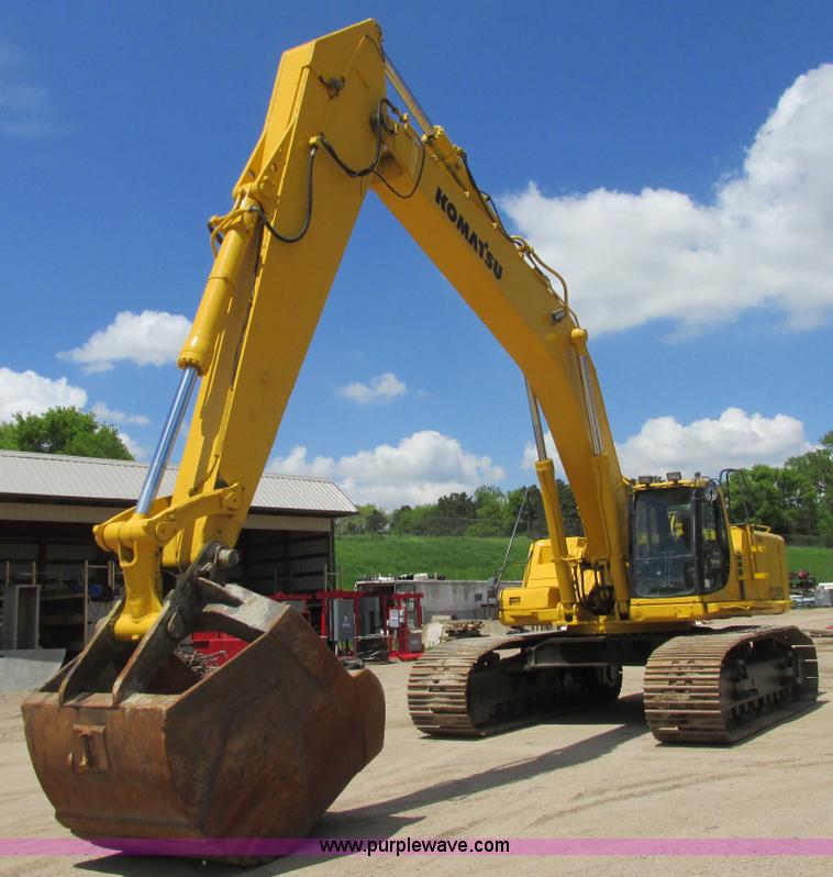 image for item I2551 2002 Komatsu PC600LC-6 excavator