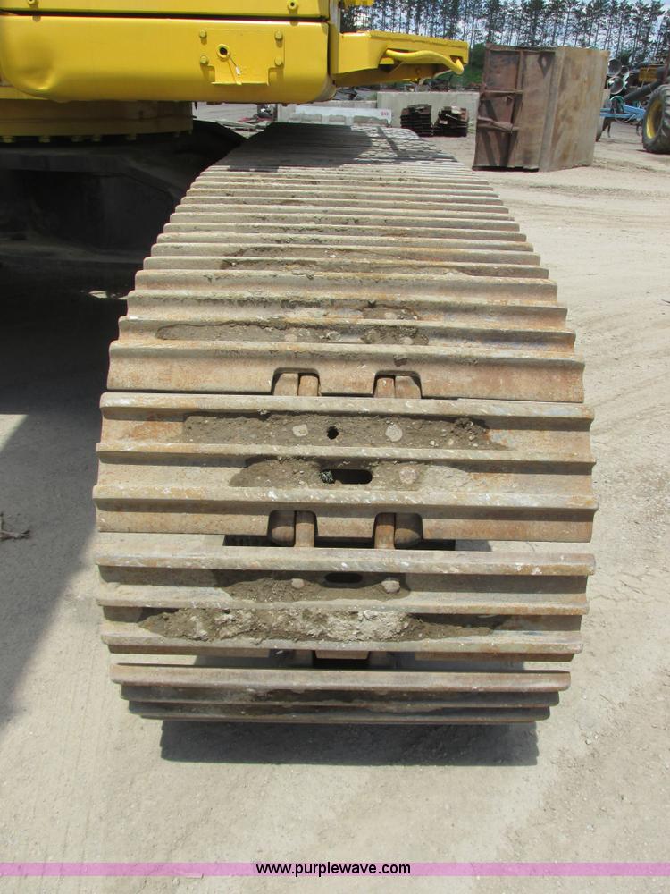 image for item I2551 2002 Komatsu PC600LC-6 excavator