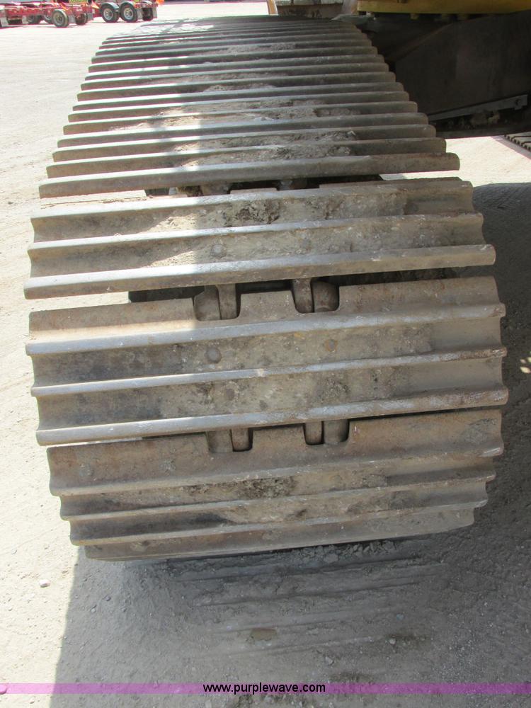 image for item I2551 2002 Komatsu PC600LC-6 excavator