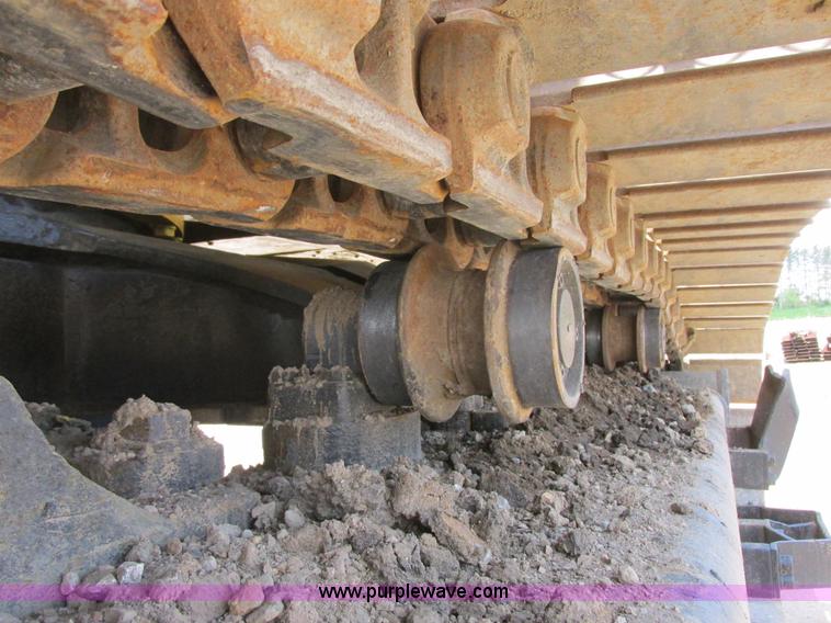 image for item I2551 2002 Komatsu PC600LC-6 excavator