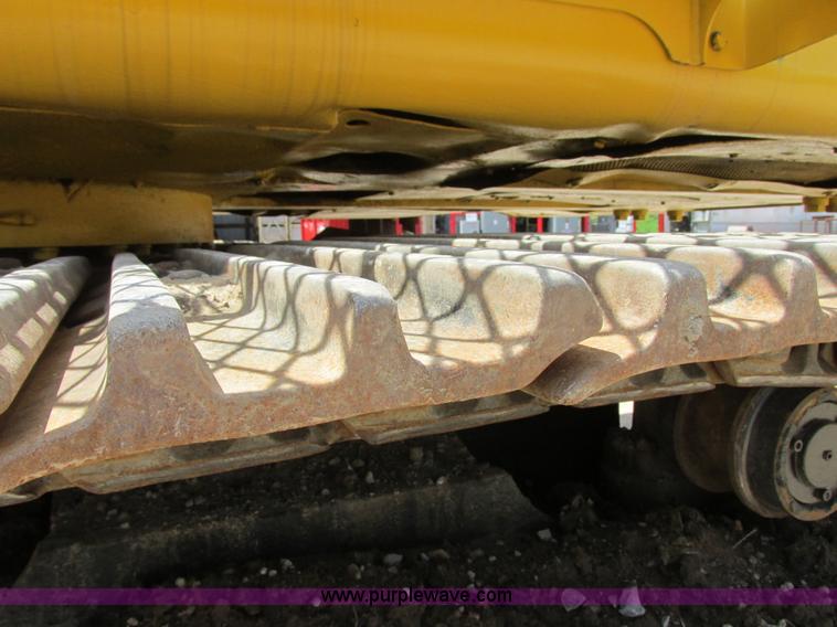 image for item I2551 2002 Komatsu PC600LC-6 excavator