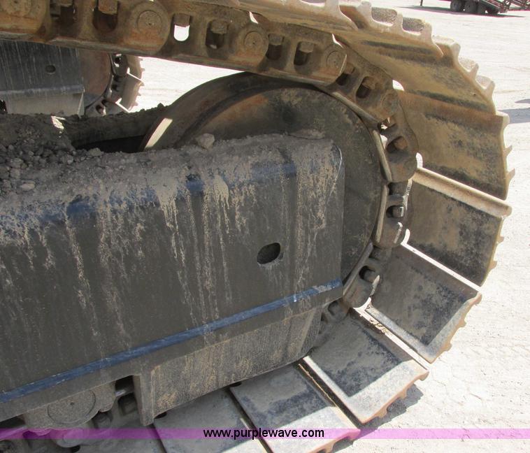 image for item I2551 2002 Komatsu PC600LC-6 excavator
