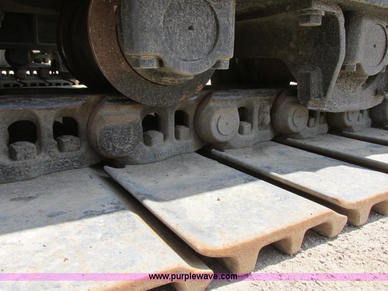 image for item I2551 2002 Komatsu PC600LC-6 excavator