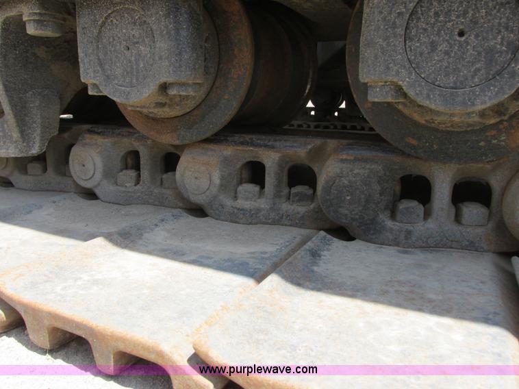 image for item I2551 2002 Komatsu PC600LC-6 excavator