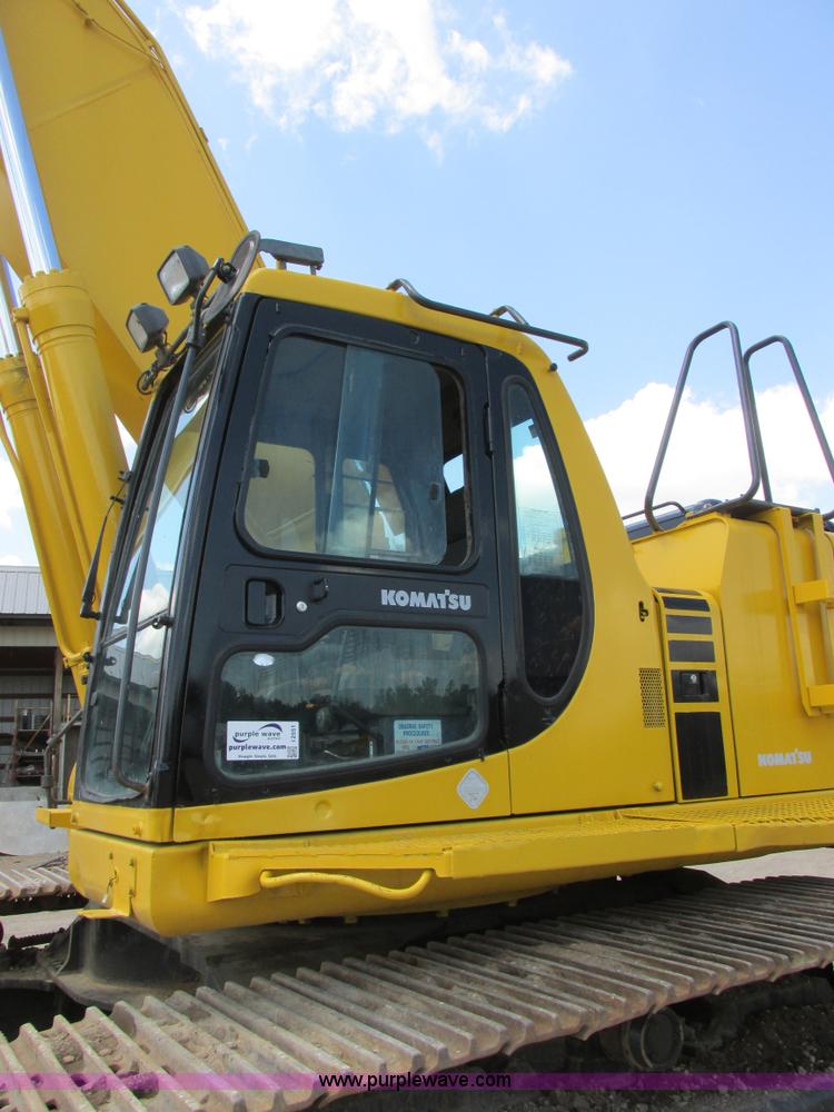 image for item I2551 2002 Komatsu PC600LC-6 excavator