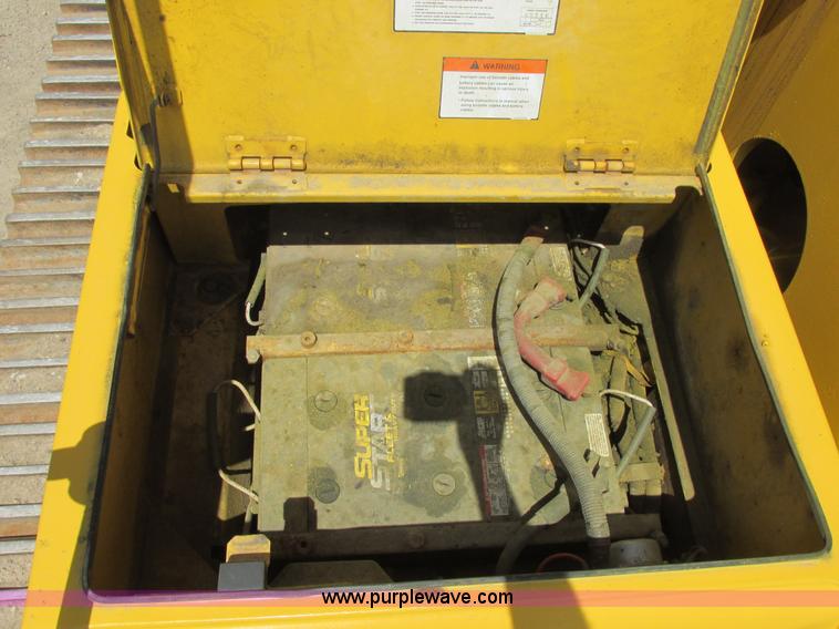 image for item I2551 2002 Komatsu PC600LC-6 excavator