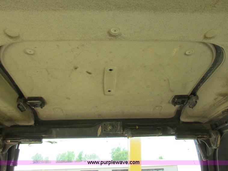 image for item I2551 2002 Komatsu PC600LC-6 excavator