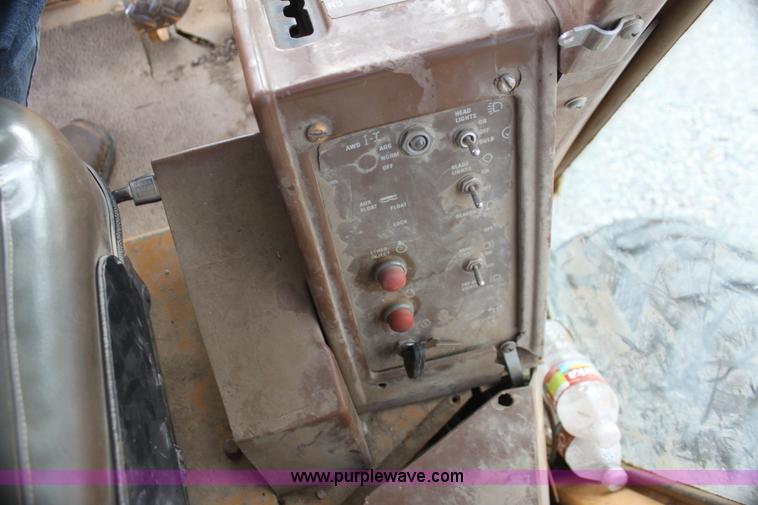 image for item I7355 1989 Dresser 850 articulated motor grader