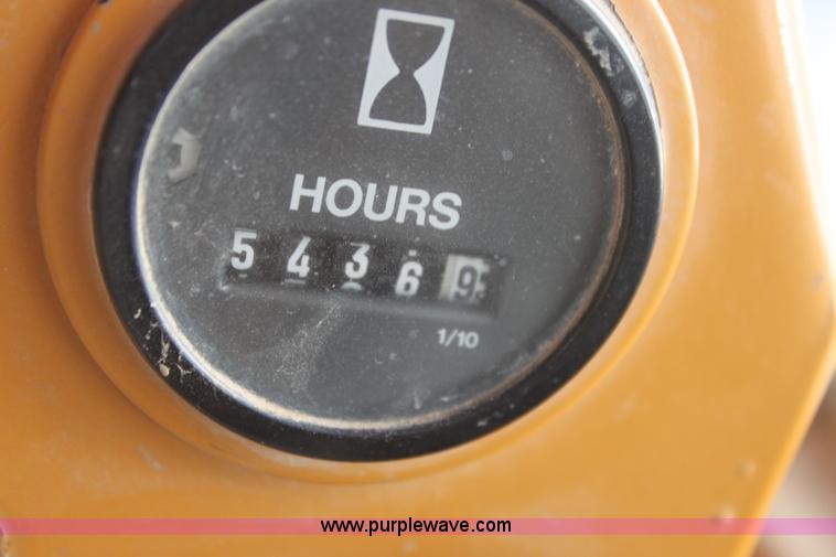 image for item I7355 1989 Dresser 850 articulated motor grader