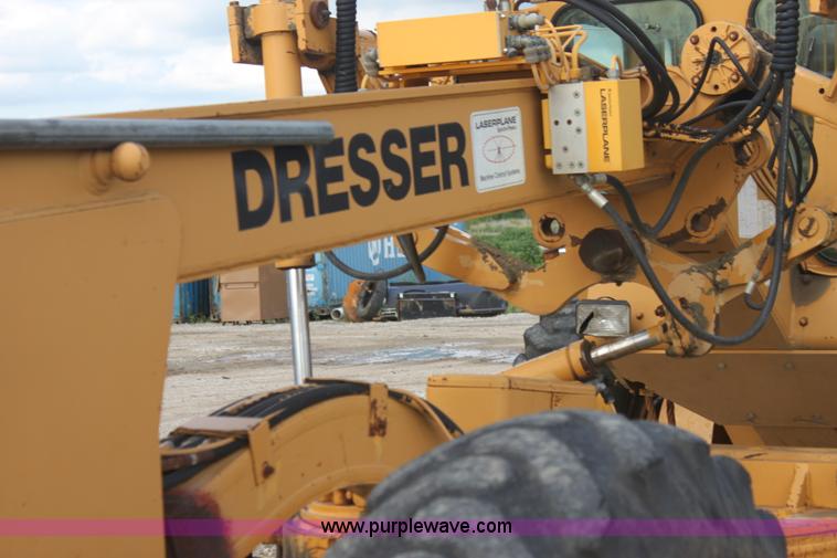 image for item I7355 1989 Dresser 850 articulated motor grader