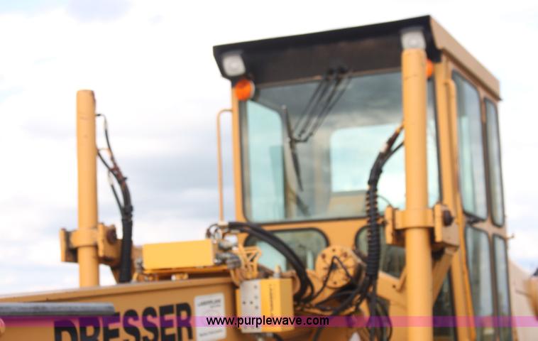 image for item I7355 1989 Dresser 850 articulated motor grader