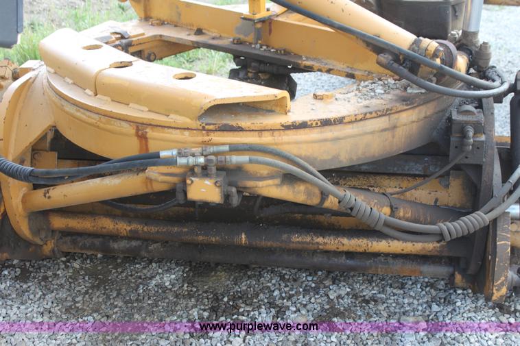 image for item I7355 1989 Dresser 850 articulated motor grader