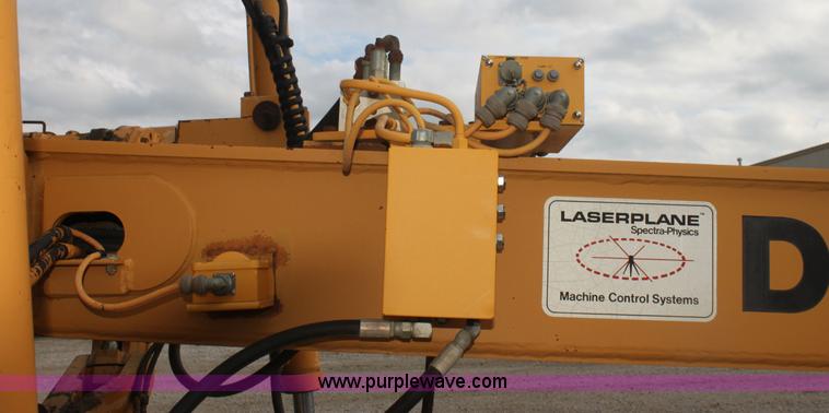 image for item I7355 1989 Dresser 850 articulated motor grader