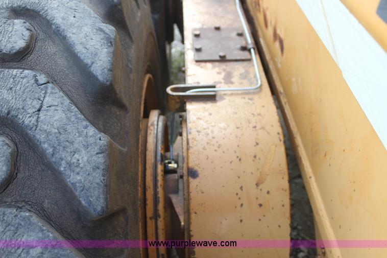 image for item I7355 1989 Dresser 850 articulated motor grader