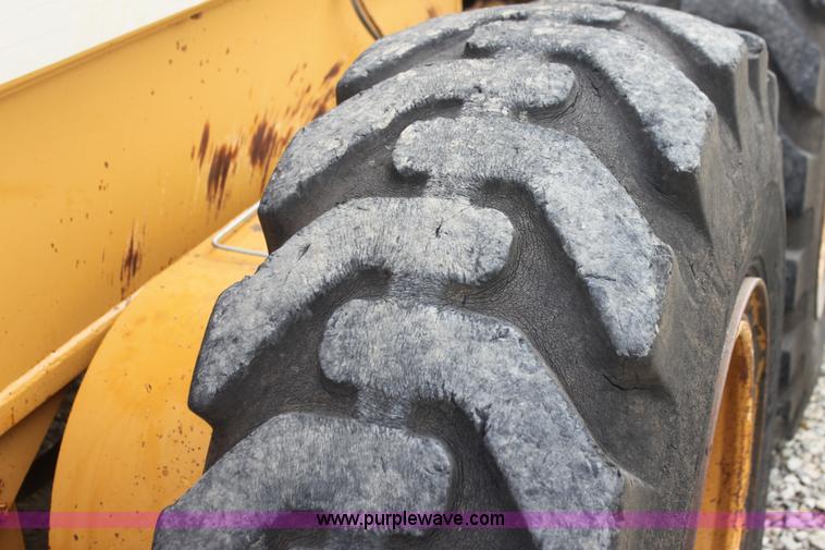 image for item I7355 1989 Dresser 850 articulated motor grader