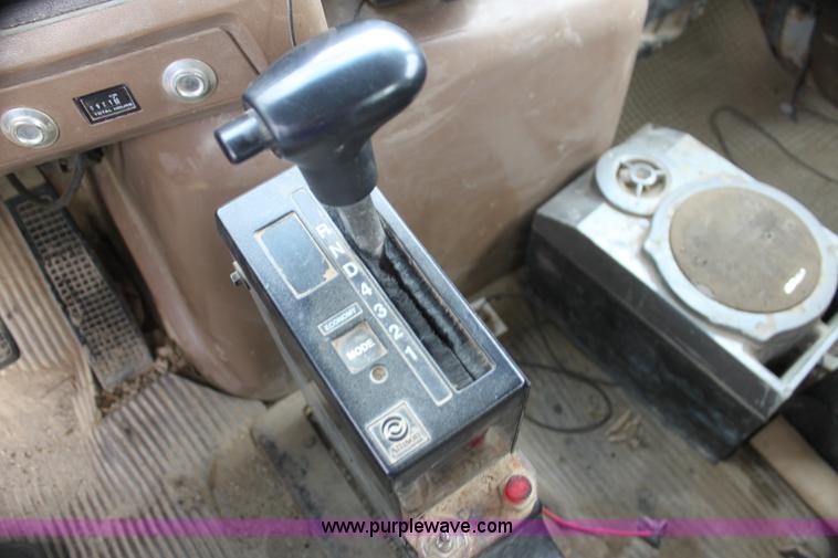 image for item I7356 1994 Ford LT8000 dump truck