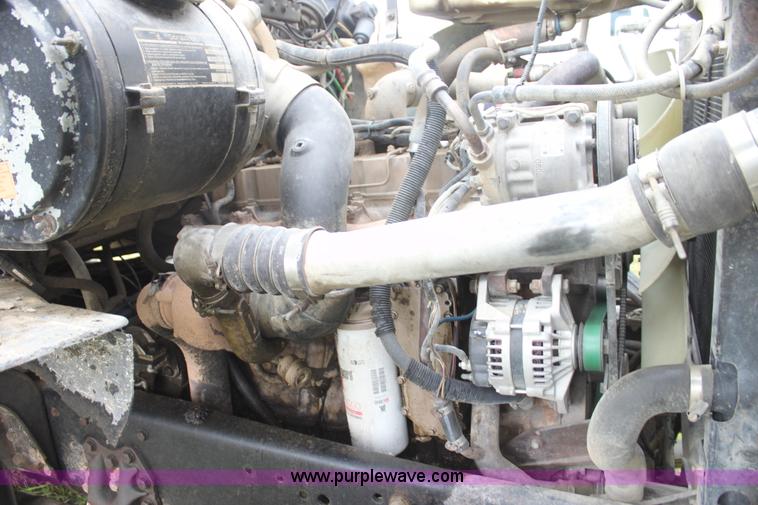 image for item I7356 1994 Ford LT8000 dump truck