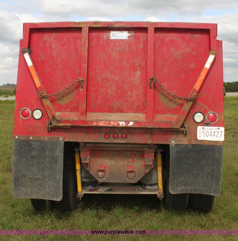 image for item I7357 1999 Mack CH613 dump truck