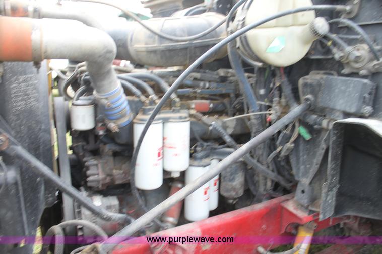 image for item I7357 1999 Mack CH613 dump truck