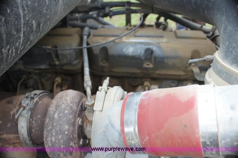 image for item I7357 1999 Mack CH613 dump truck