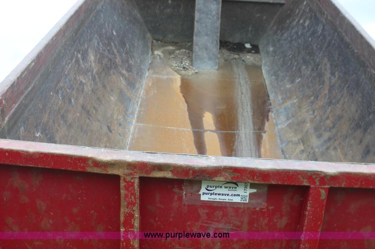 image for item I7357 1999 Mack CH613 dump truck