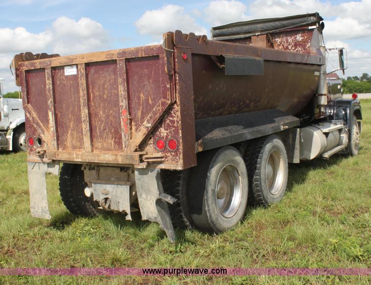 image for item I7359 1987 Mack RW713 dump truck