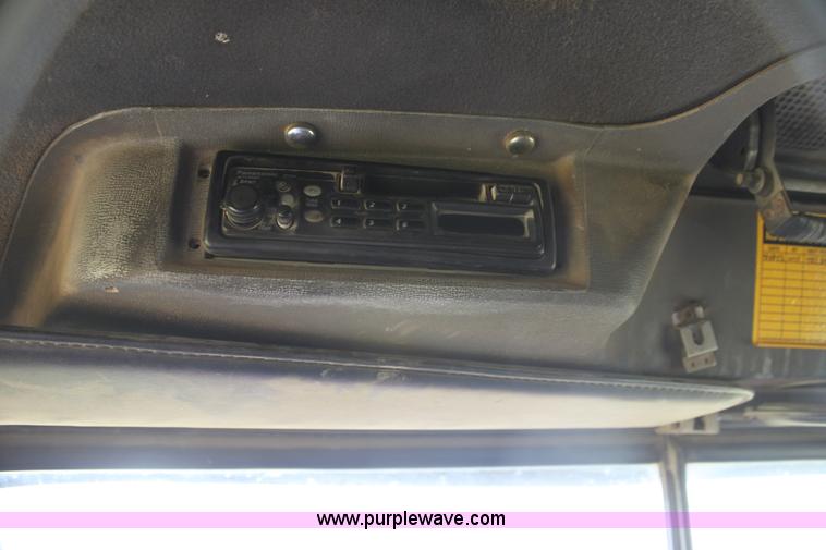 image for item I7359 1987 Mack RW713 dump truck